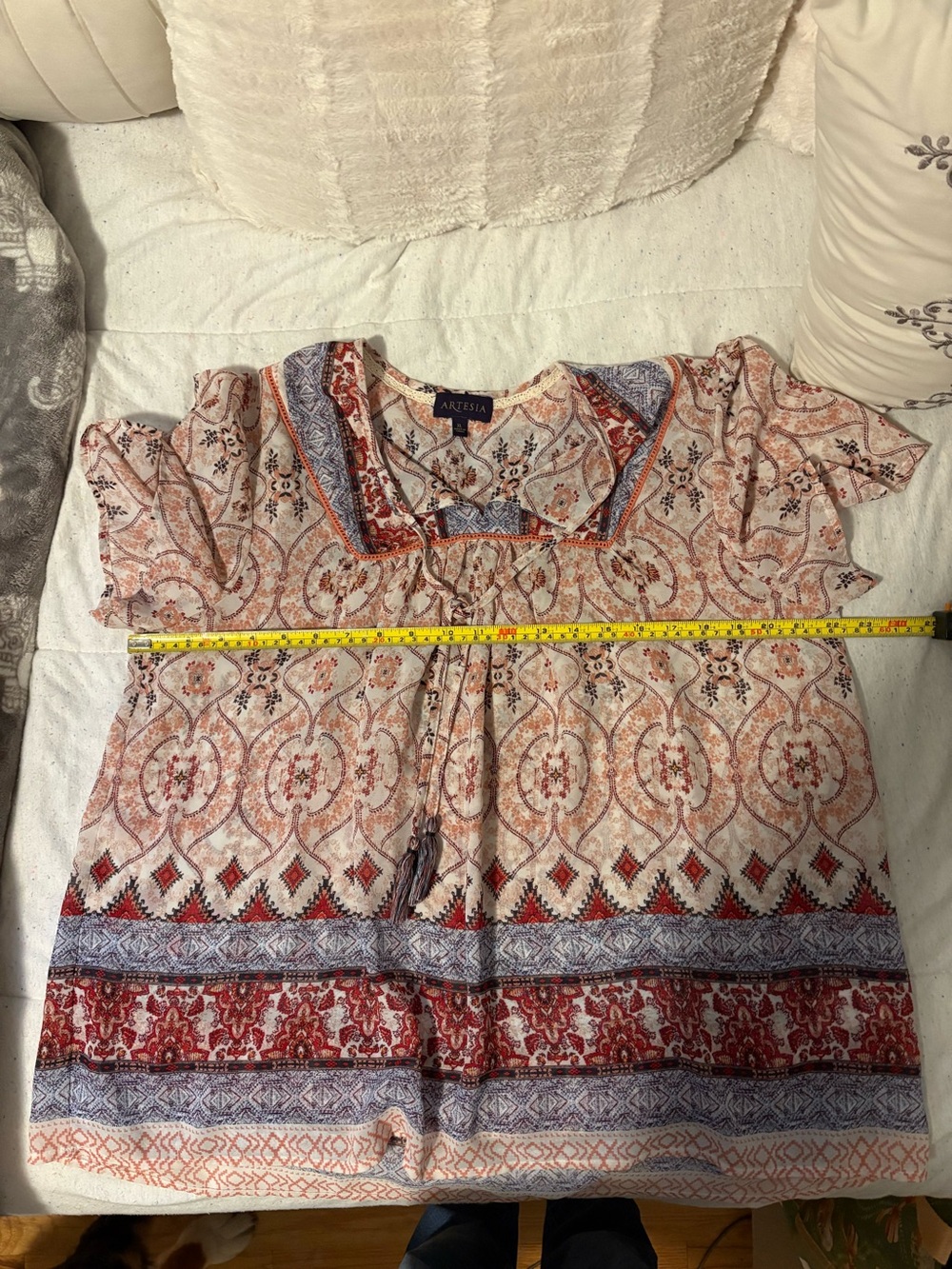 Women's Red Patterned Short-Sleeve Blouse - Picture 6 of 7